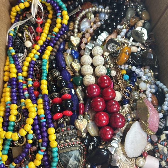 Live show!!! Unboxing $3-$5 start! - Picture 5 of 6